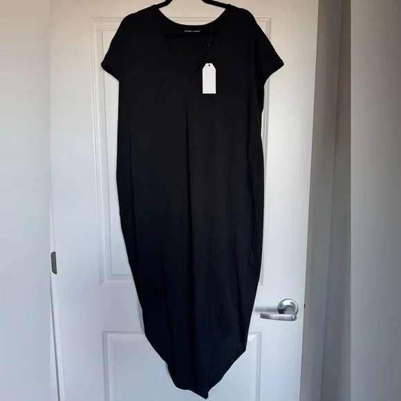 NWT! | UNIVERSAL STANDARD Iconic Geneva V-Neck Short Sleeve Dress Black S/14-16 - Picture 3 of 12